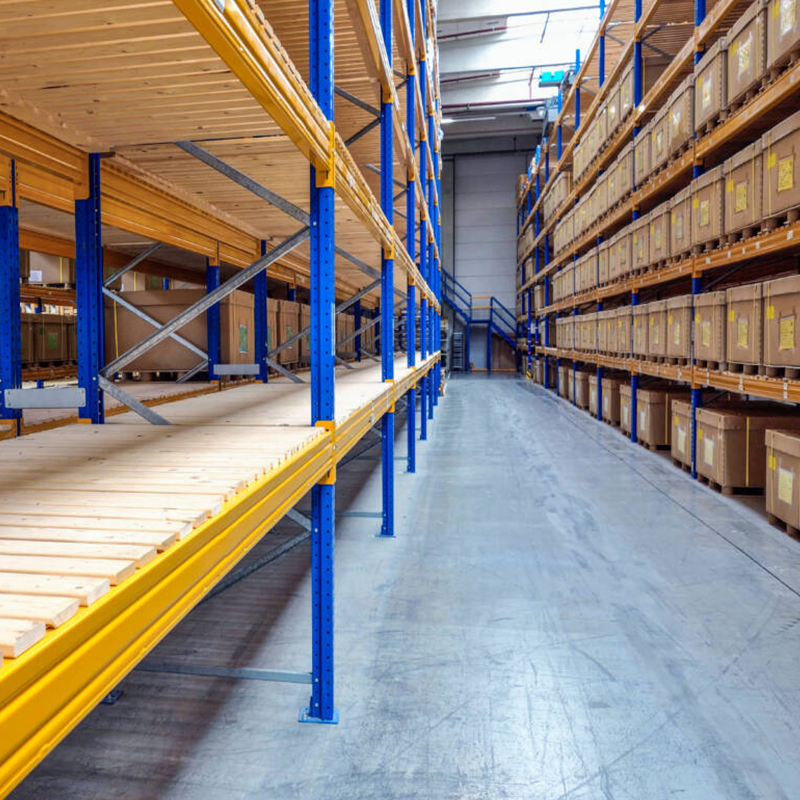 warehouse cleanouts hero